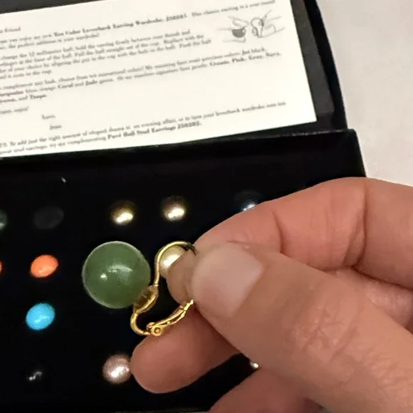 Vintage Joan Rivers Ten Color Leverback Pearl Stud Earrings Set - Picture 4 of 8